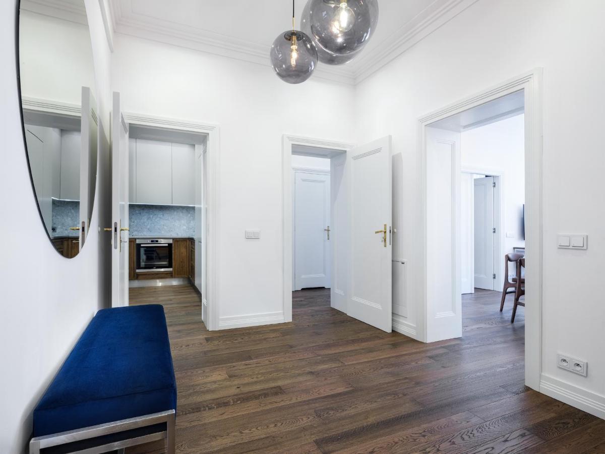 Tyzenhauz Grand Apartaments Krakau Buitenkant foto