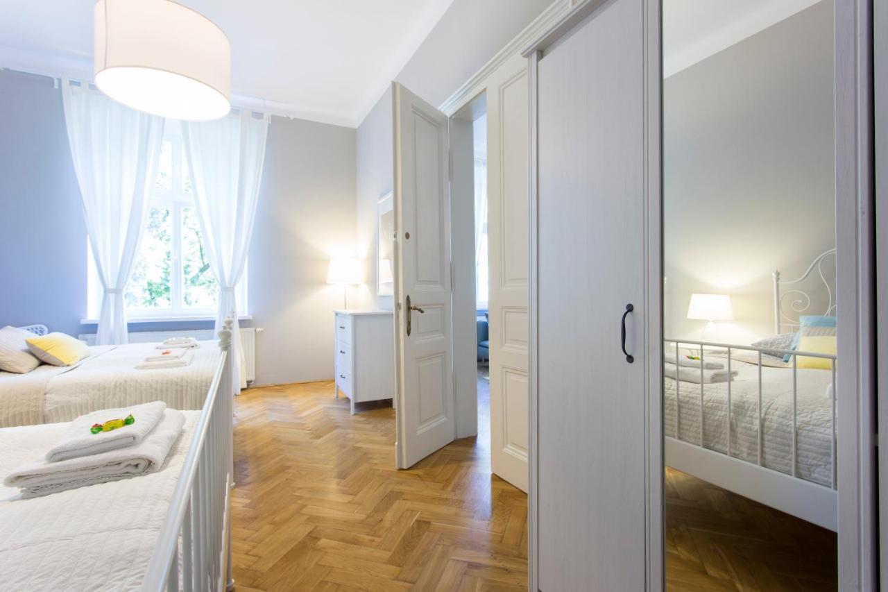 Tyzenhauz Grand Apartaments Krakau Buitenkant foto
