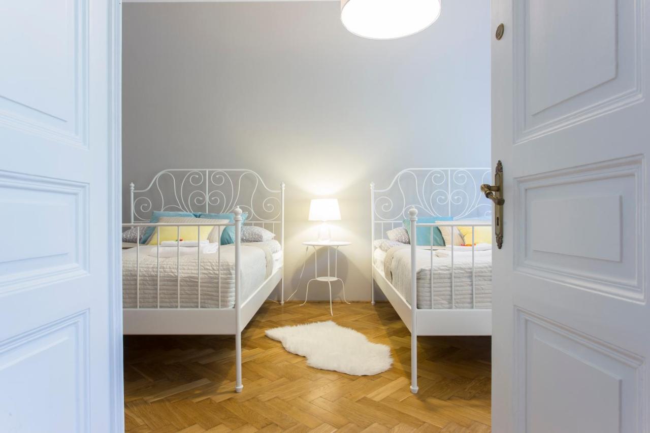 Tyzenhauz Grand Apartaments Krakau Buitenkant foto