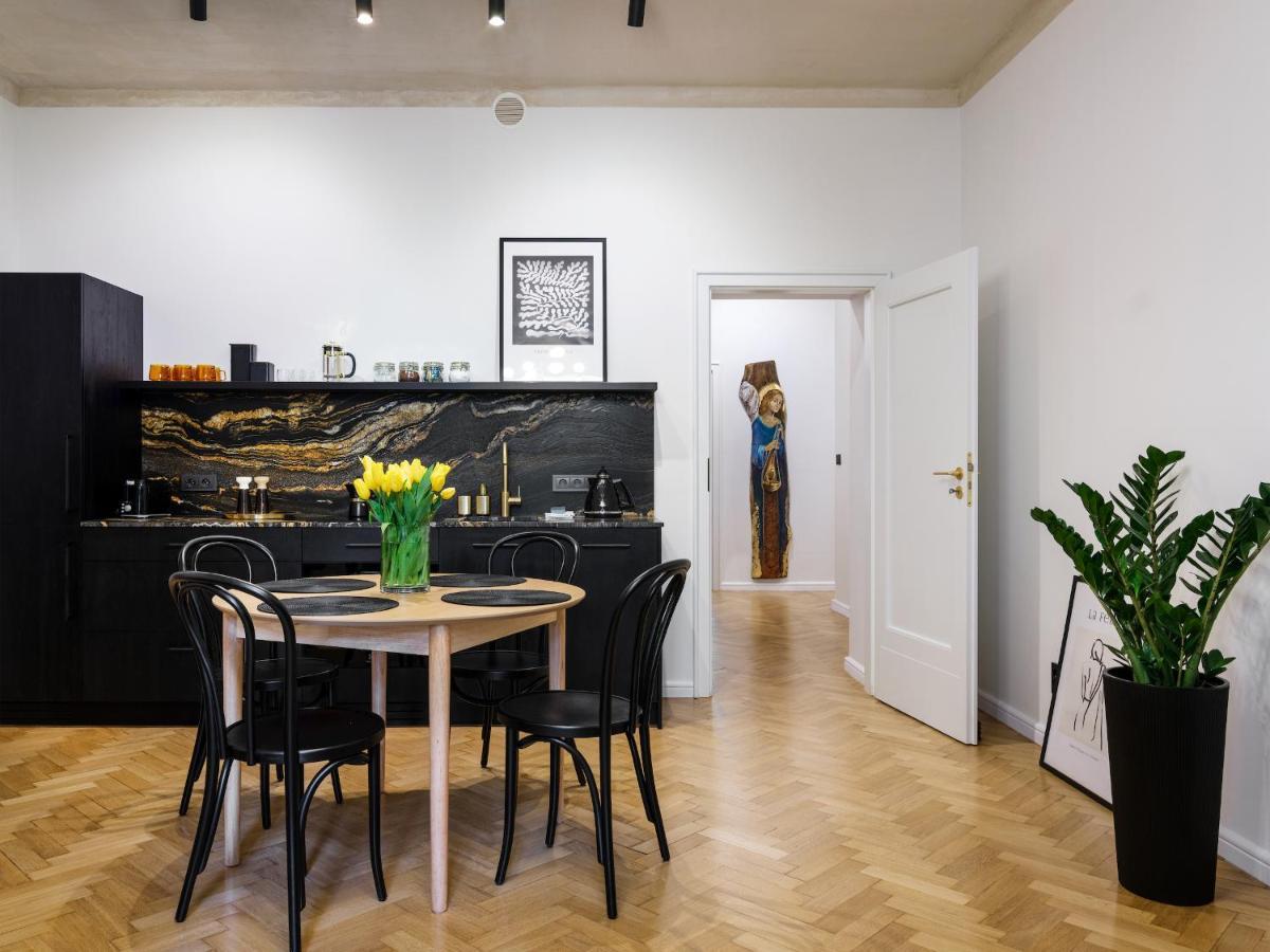 Tyzenhauz Grand Apartaments Krakau Buitenkant foto