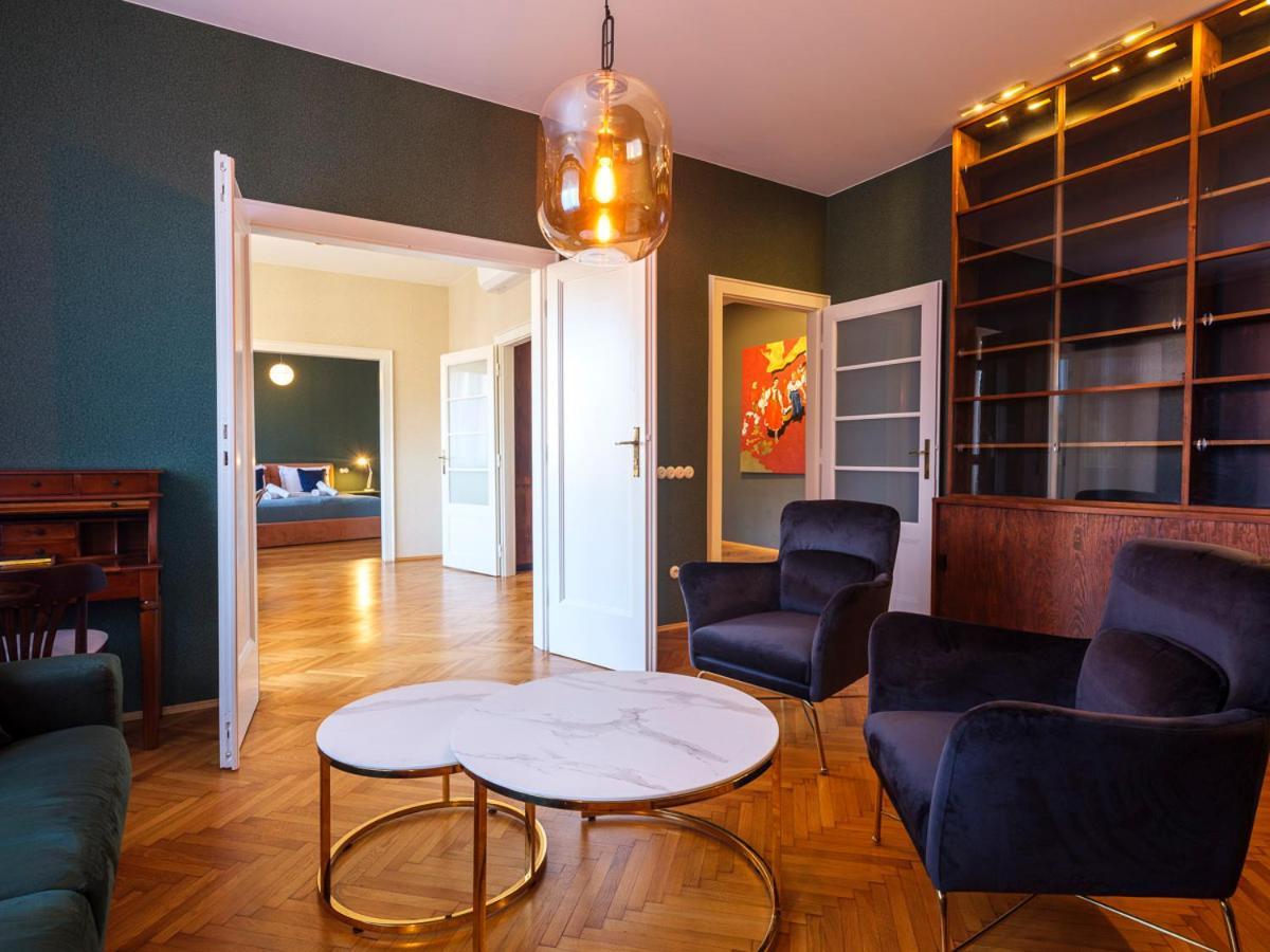 Tyzenhauz Grand Apartaments Krakau Buitenkant foto