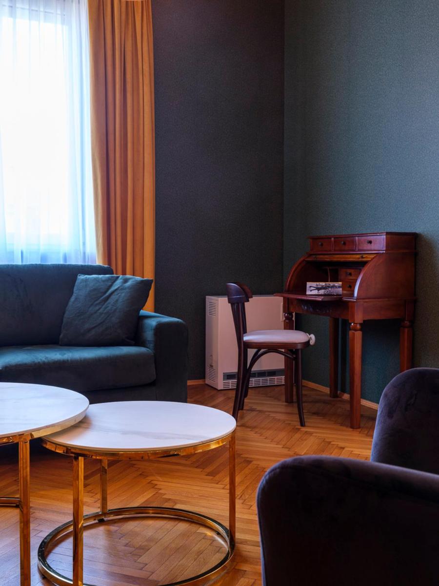 Tyzenhauz Grand Apartaments Krakau Kamer foto