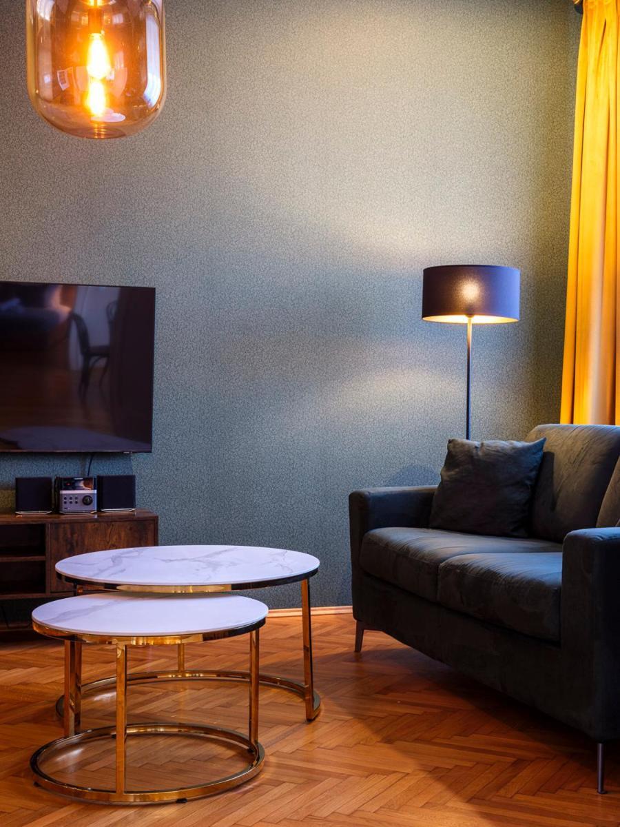 Tyzenhauz Grand Apartaments Krakau Kamer foto